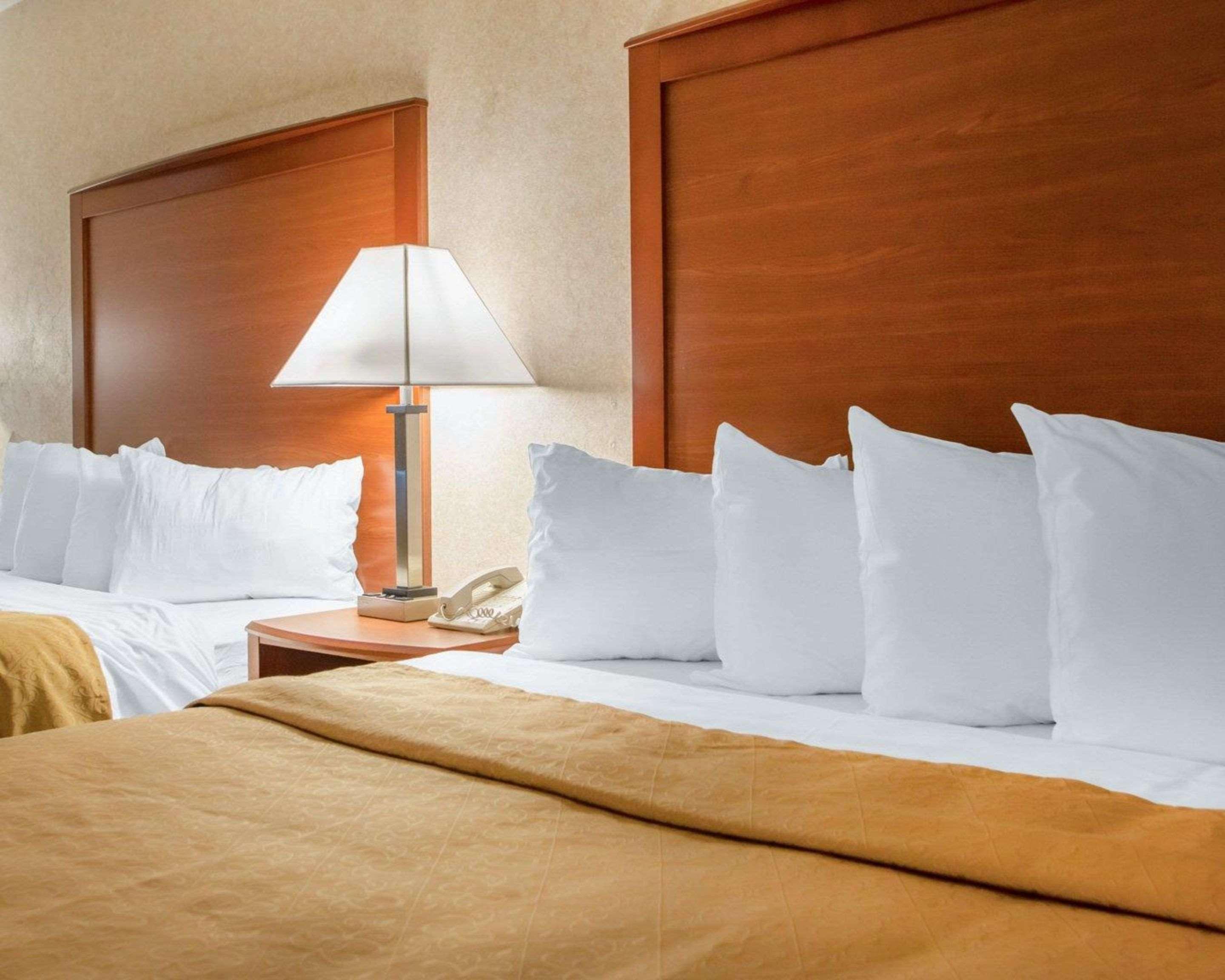 Quality Inn Stadium Area Green Bay Extérieur photo