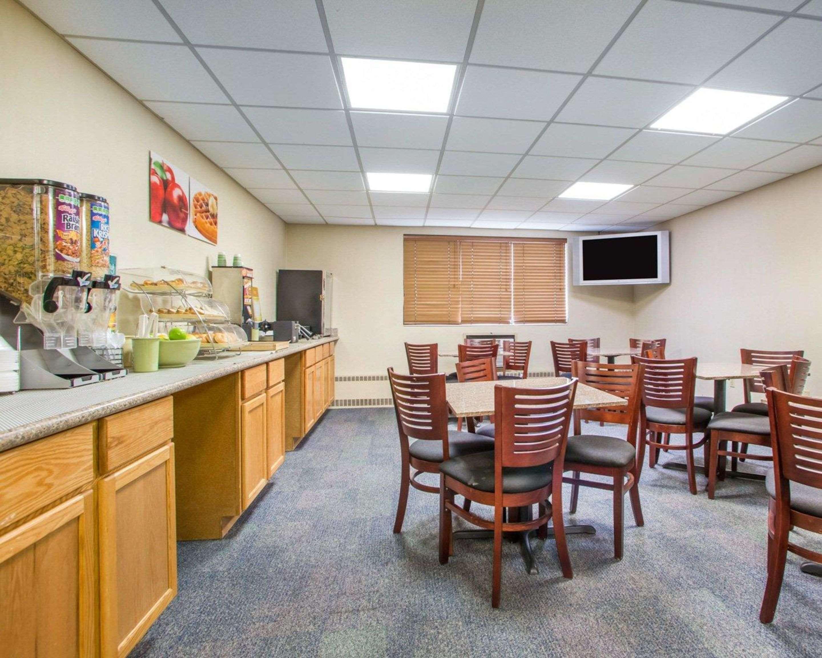 Quality Inn Stadium Area Green Bay Extérieur photo