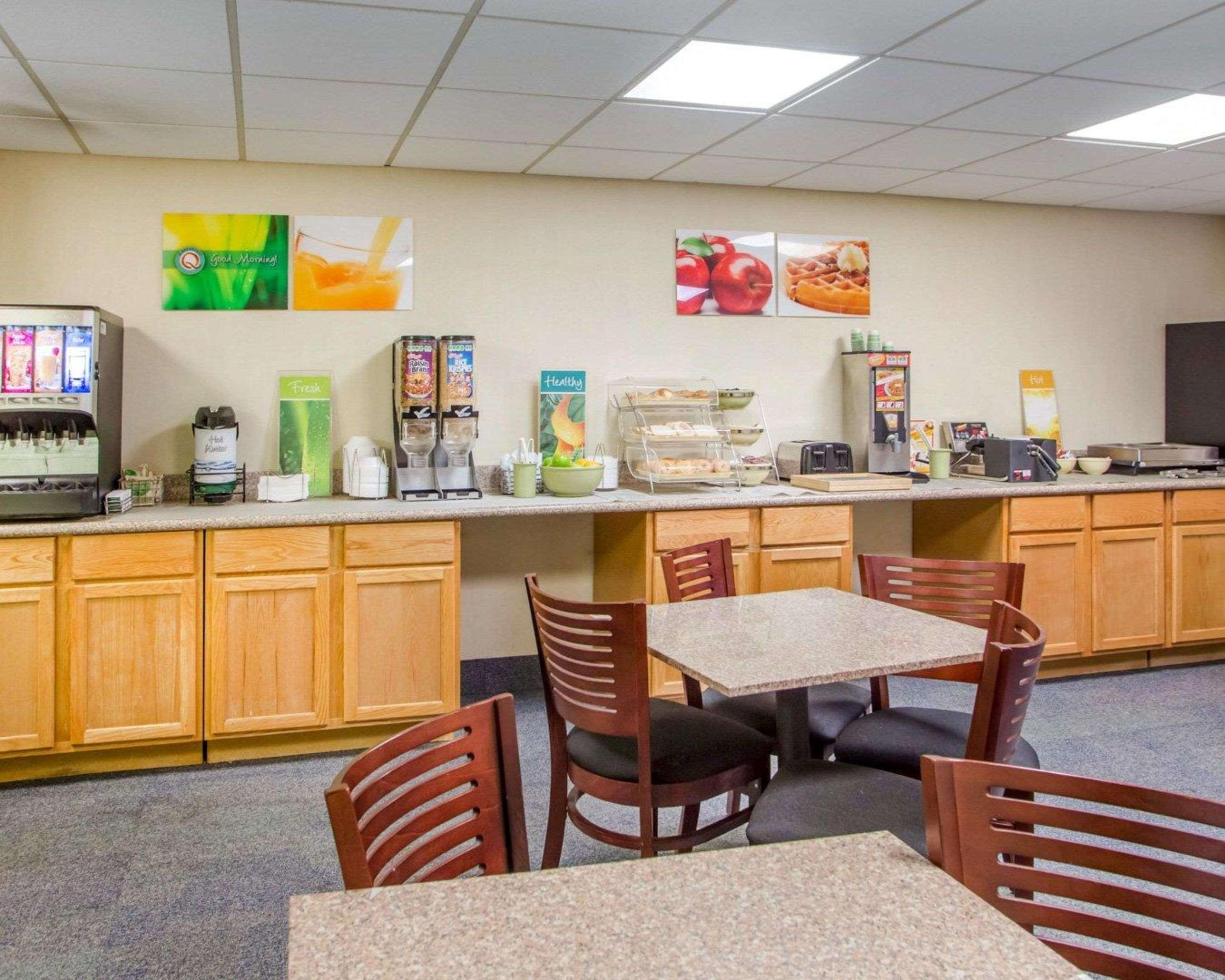 Quality Inn Stadium Area Green Bay Extérieur photo