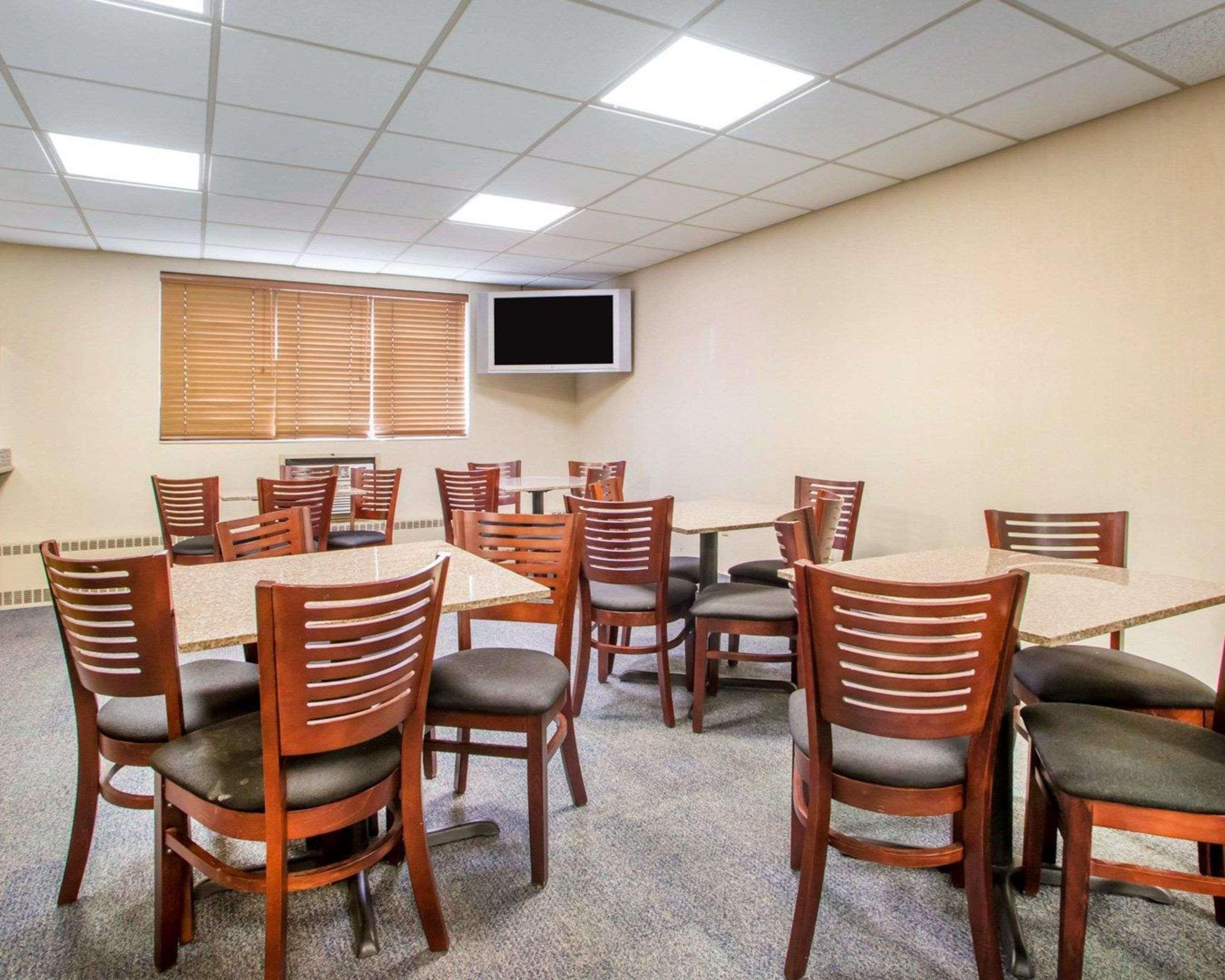 Quality Inn Stadium Area Green Bay Extérieur photo