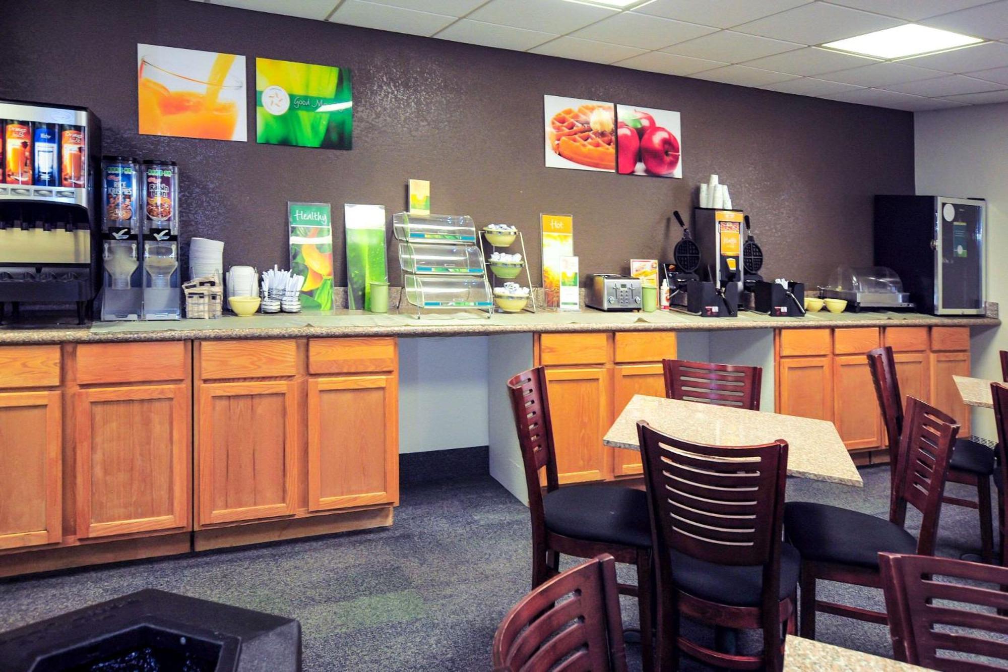 Quality Inn Stadium Area Green Bay Extérieur photo