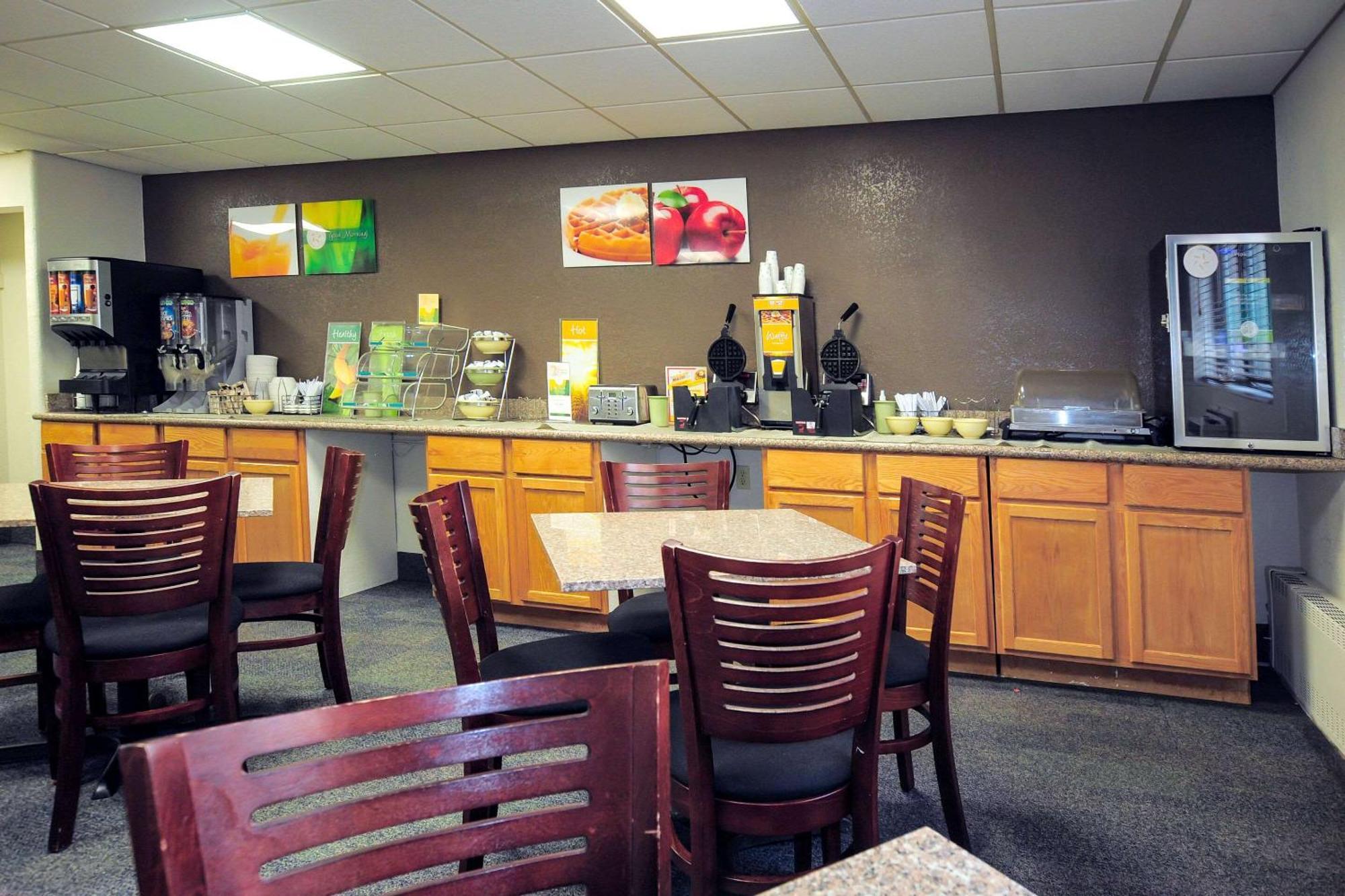 Quality Inn Stadium Area Green Bay Extérieur photo